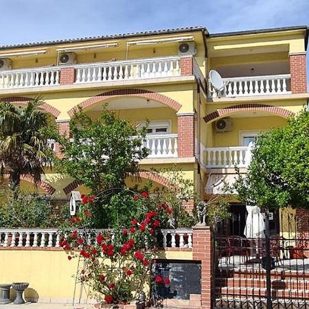 Bed & Breakfast Barbara 诺维·维诺多尔斯基 外观 照片