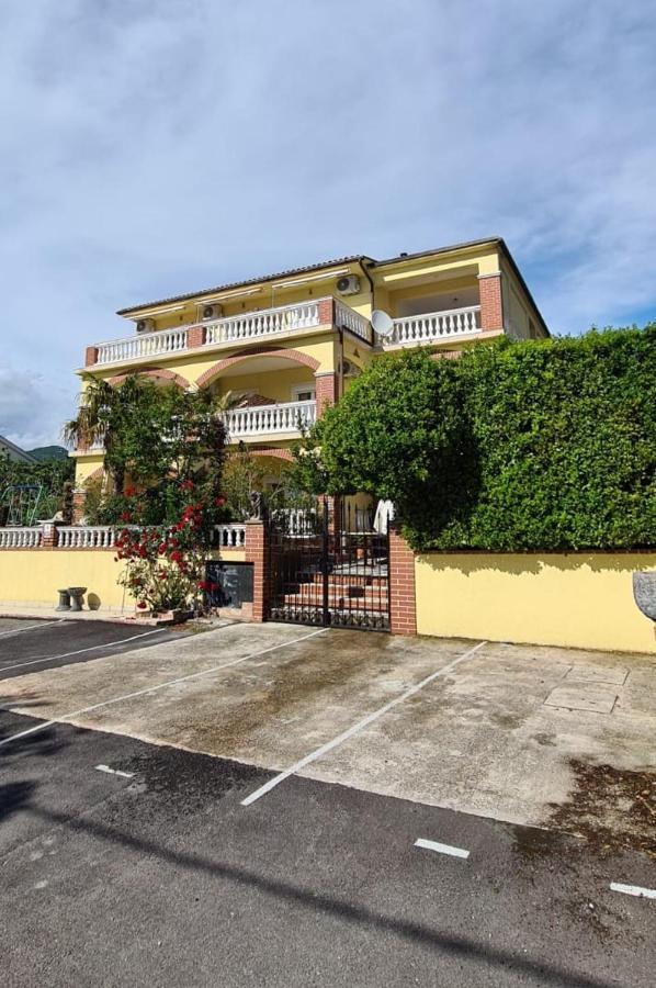 Bed & Breakfast Barbara 诺维·维诺多尔斯基 外观 照片