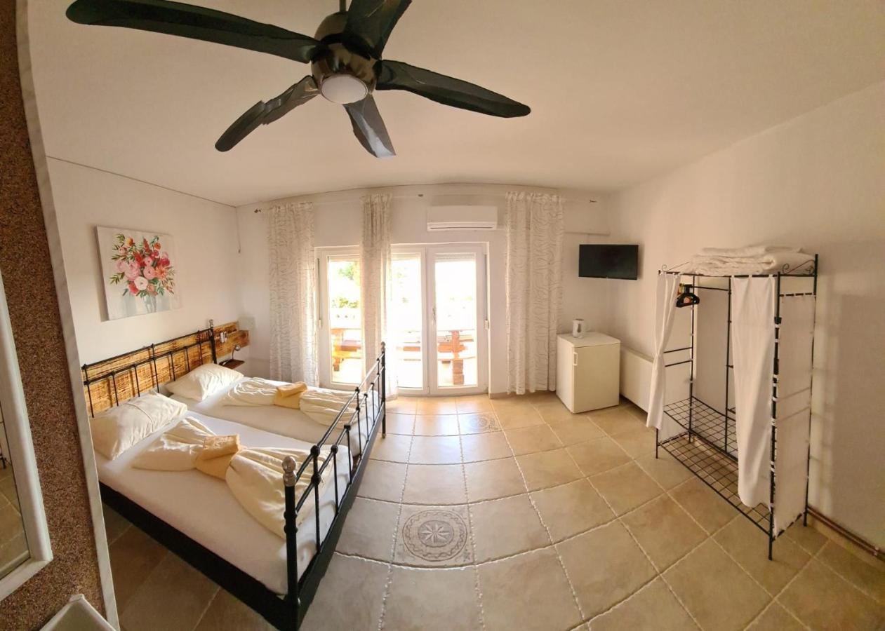 Bed & Breakfast Barbara 诺维·维诺多尔斯基 外观 照片