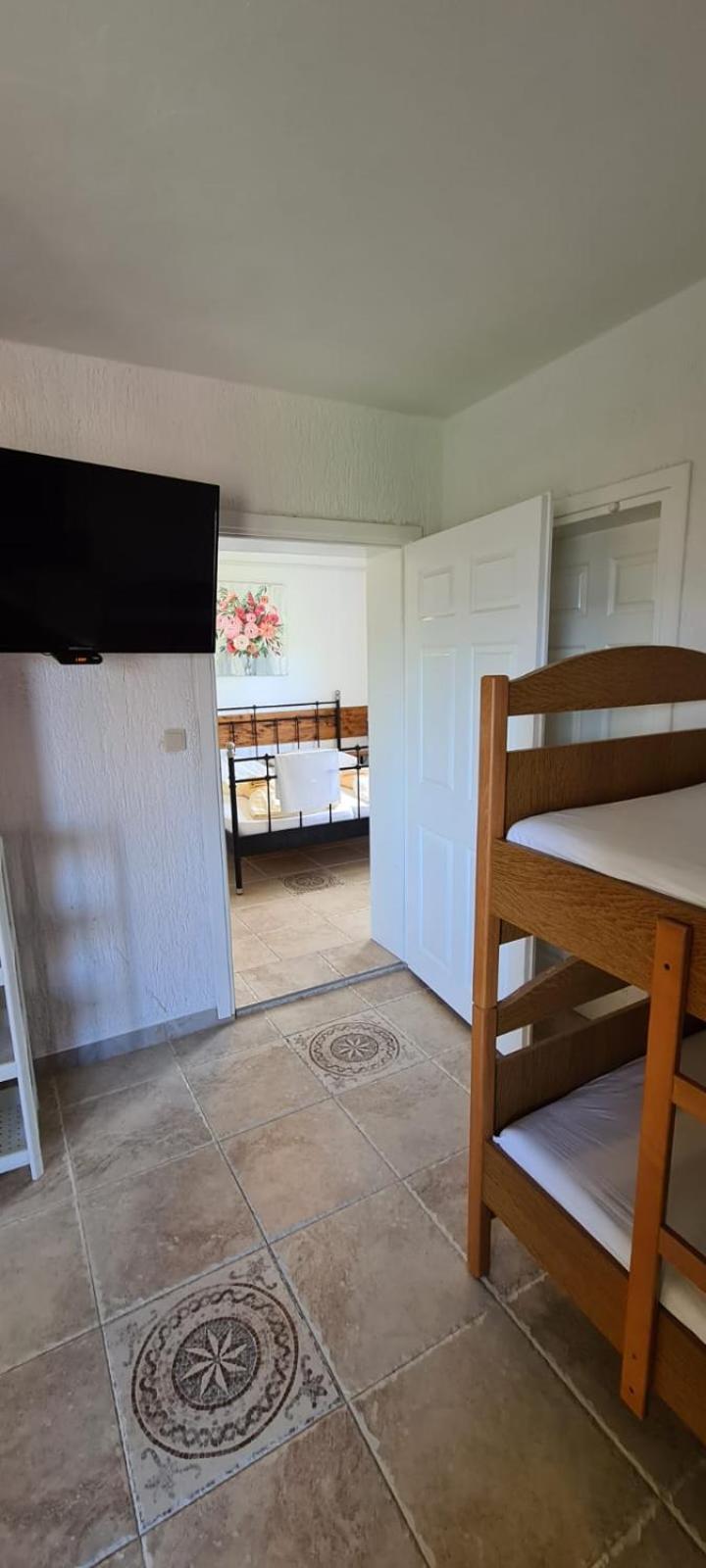 Bed & Breakfast Barbara 诺维·维诺多尔斯基 外观 照片